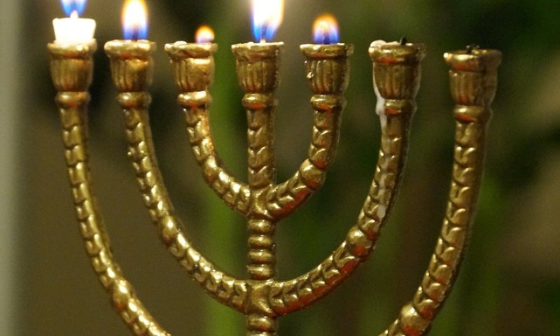 הודיה לחנוכה/ נחמי וינשטוק