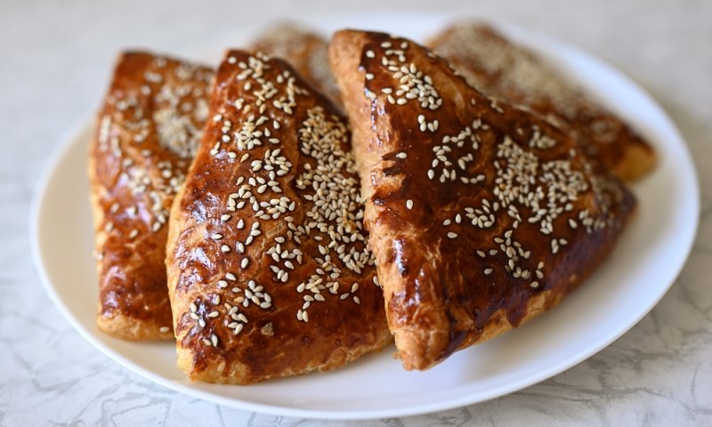 משולשי טורטיה מלאים בהפתעות