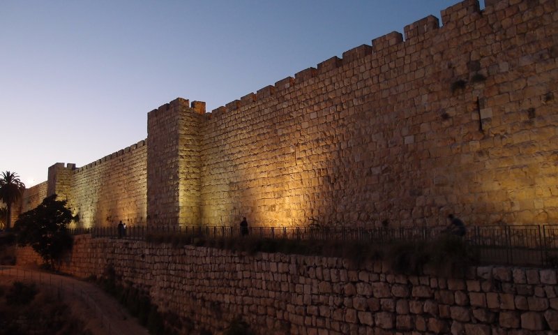 מרים אפללו:&nbsp;פרשת דברים חורבן הבית