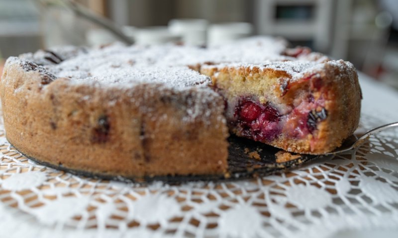 מומלצת לצאת הצום: עוגת שזיפים של סבתא