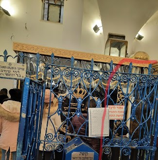 באדיבות הכותבת