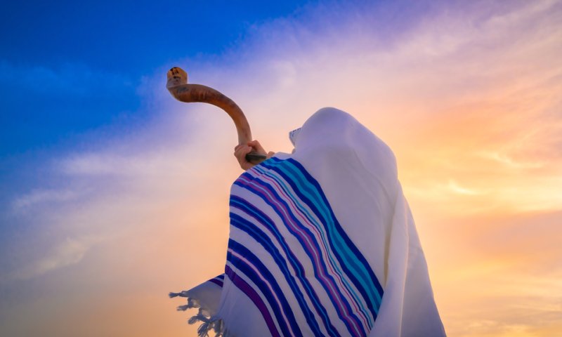 אזעקה או שופר של משיח? כן. זה בראש שלך