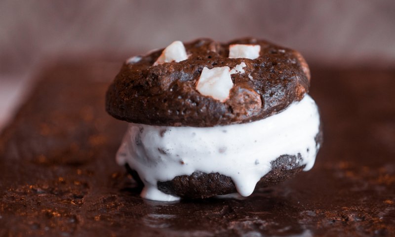 🍪 קוקילידה &ndash; עוגיות שוקולד במילוי קרם (מתכון מיוחד לפסח)