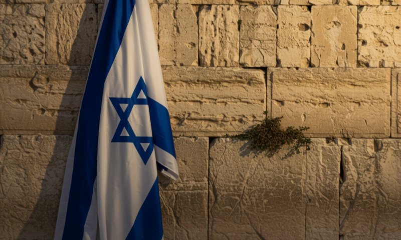 האמונה מנצחת בזמנים קשים | החיזוק היומי