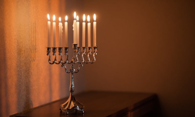 מהי סגולת הפתק בחנוכיה ולמה כבר עכשיו אתם צריכים להתחיל להתכונן אליה?