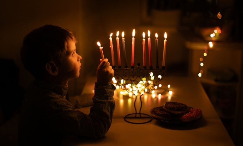 מנחת ההורים אסתי אברהם: 'מוסיף והולך' זה המודל שלנו כדי לעצור חרם חברתי