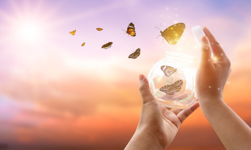 תרגיל הקשבה מרגש: מה מכווץ לך את הלב? | פרידה רובינשטיין